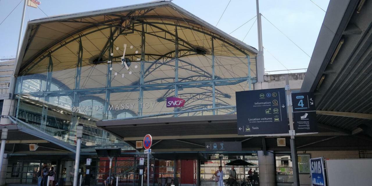 Ferienwohnung Les Cles Du Bonheur By Beds4Wanderlust, 47M2 Avec Terrasse Privative & Parking-Rer B Tgv 10Min-Orly 20Min Massy  Exterior foto